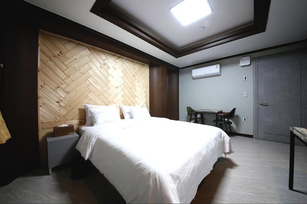Geoje A-Plus Hotel Εξωτερικό φωτογραφία