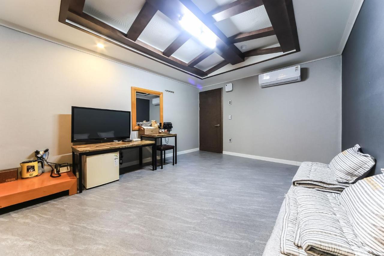 Geoje A-Plus Hotel Εξωτερικό φωτογραφία