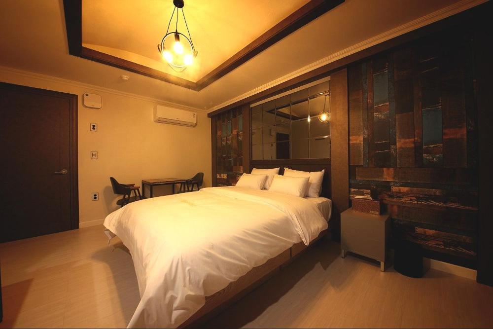 Geoje A-Plus Hotel Εξωτερικό φωτογραφία